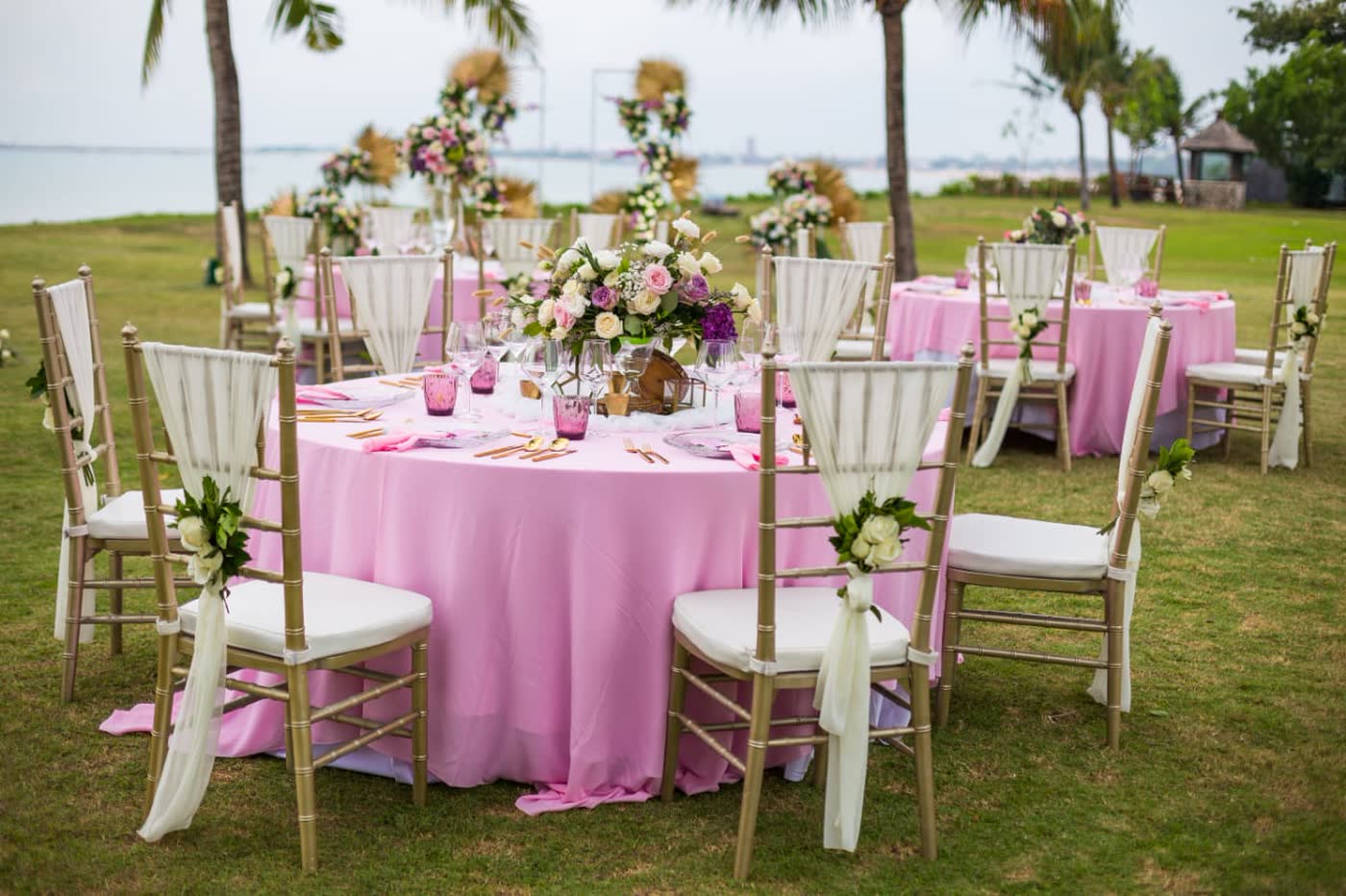 Pink garden tablescape with floral centrepiece by CITTA